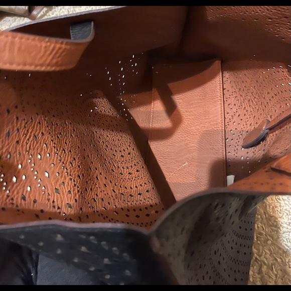 Black bag - Picture 3 of 6